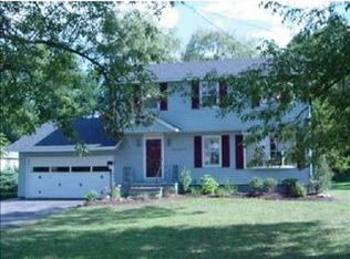 6032 Lakeshore Rd, Cicero, NY 13039