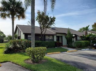 466 Long Bow Ct #466, Royal Palm Beach, FL 33411