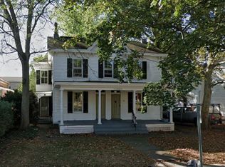 11 E Broad St #B, Hopewell, NJ