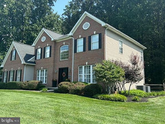 3rd image of 502 Copeland Rd