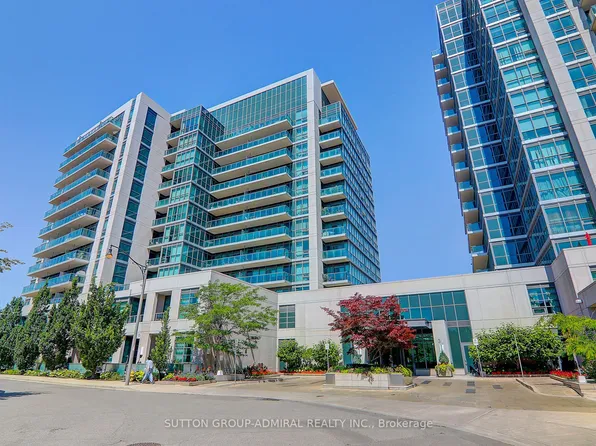 35 Brian Peck Cres #1413, Toronto, ON M4G 0A5