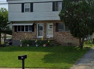 16 W Glenwood Dr APT B, Camp Hill, PA 17011