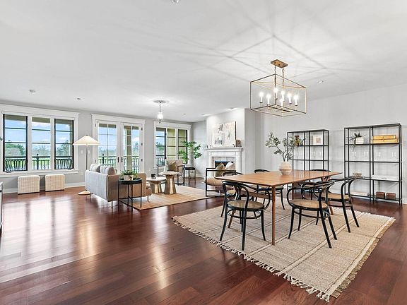 3rd image of 9045 Terrazza South Ct