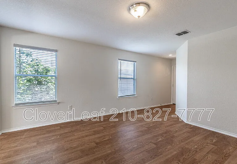 5745 Maxfli Dr — Photo 8