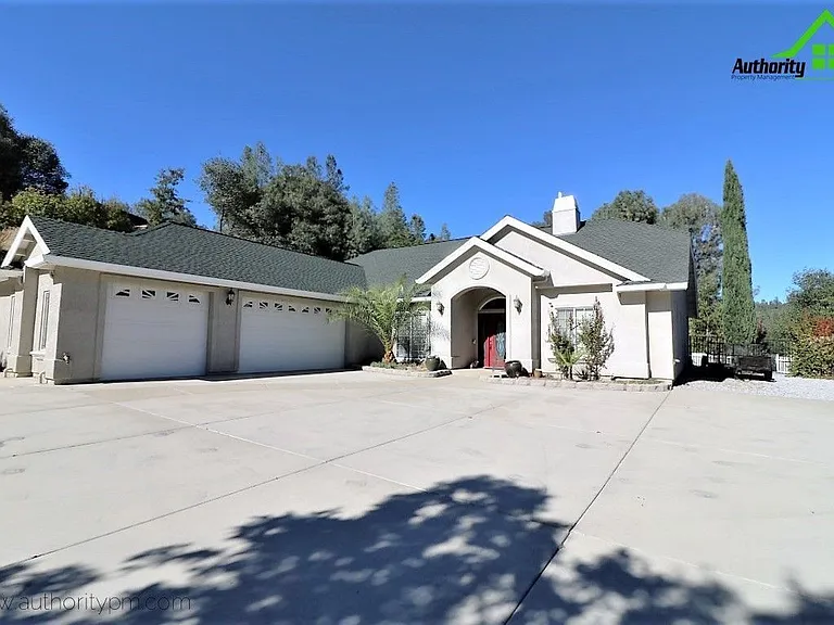 14270 Quail Springs Rd — Photo 6