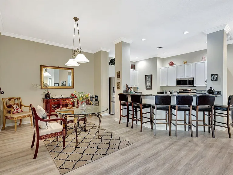 2941 Twin Oaks Way — Photo 9