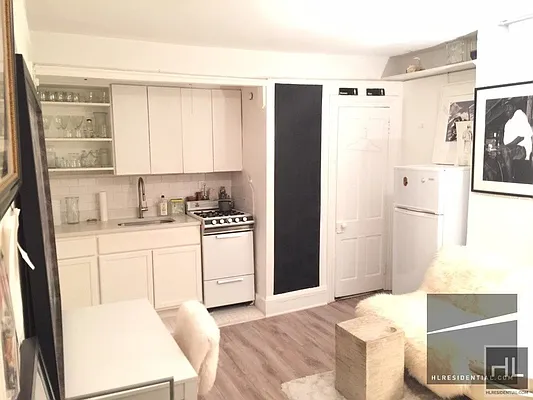 Rented by Highline Residential | media 17