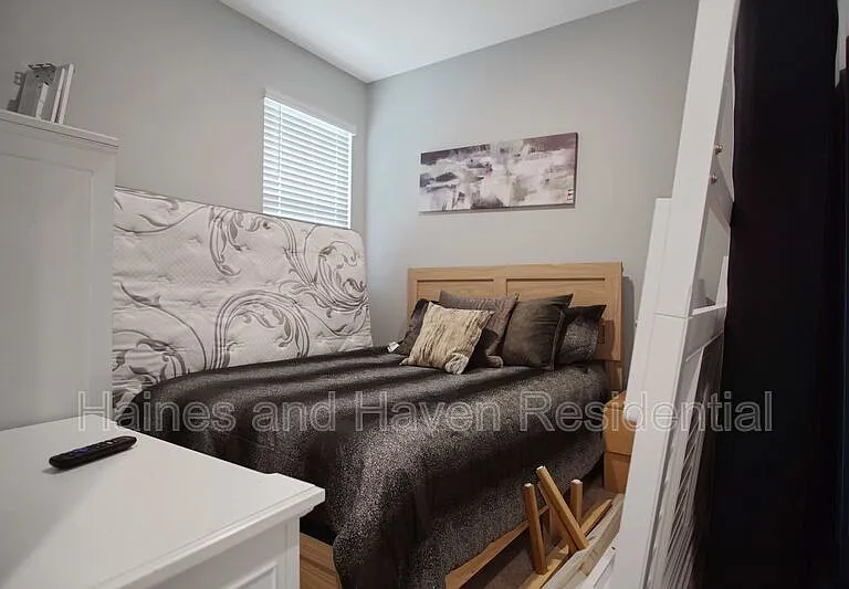 832 Blue Creek Dr — Photo 23