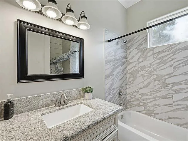 4261 Carlene — Photo 25