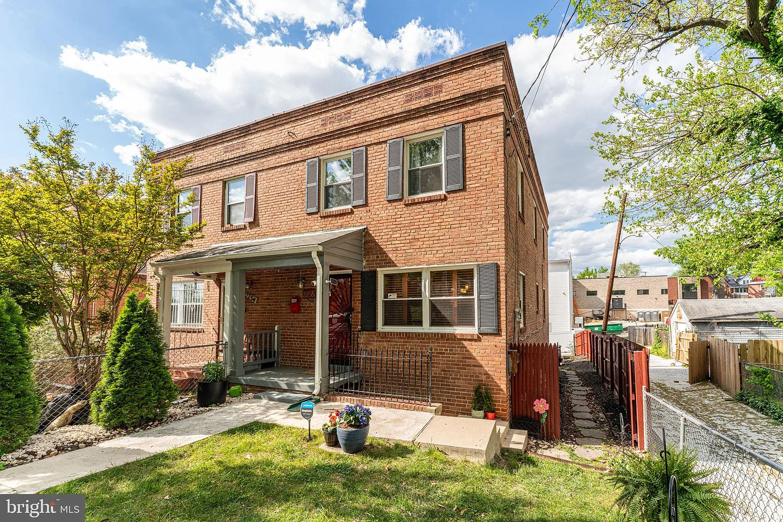 2256 S St SE photo 1