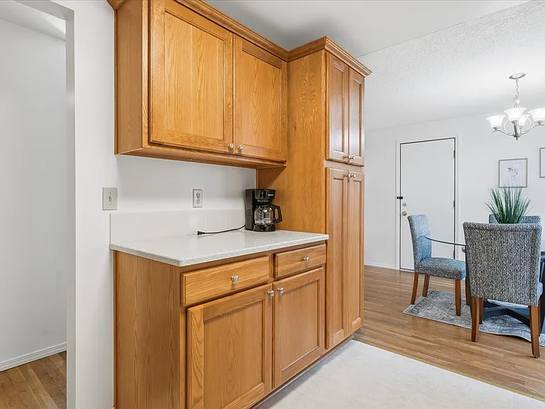 5330 SW Mayfair Ct — Photo 17