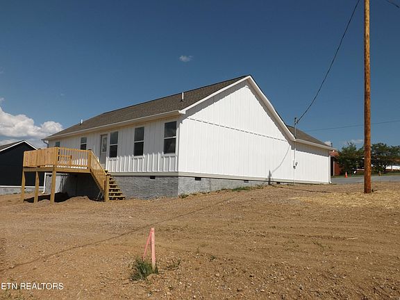3rd image of 941 Shawanee Rd