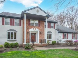 4 Daniel Ct, Randolph, NJ 07869