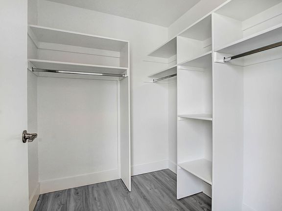 5th image of 11848 Vanowen St #503