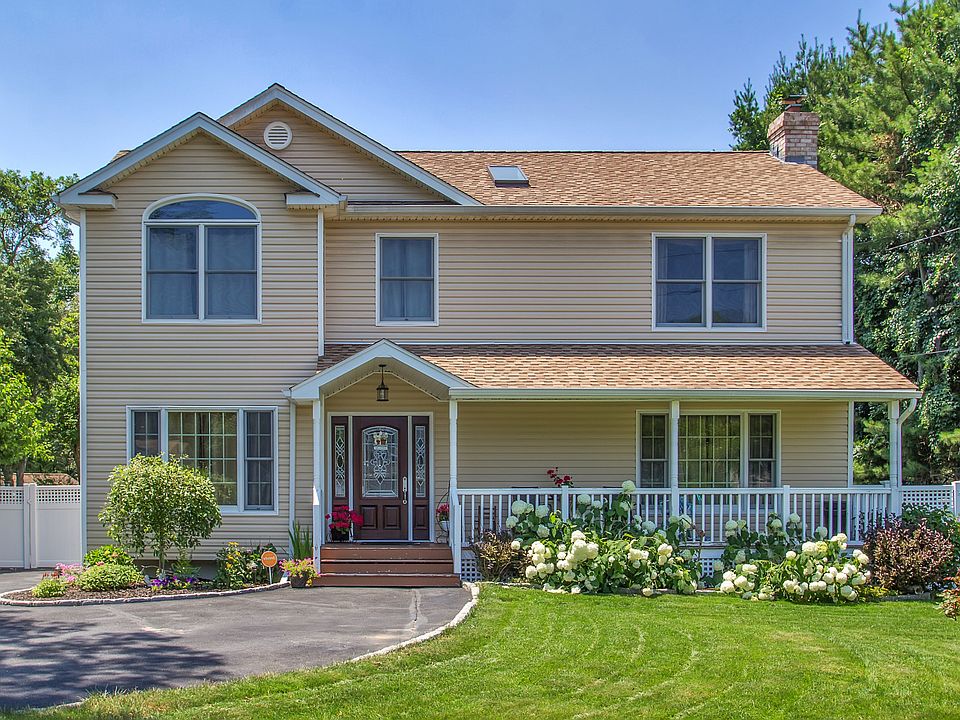 1st image of 84 Smithtown Polk Blvd