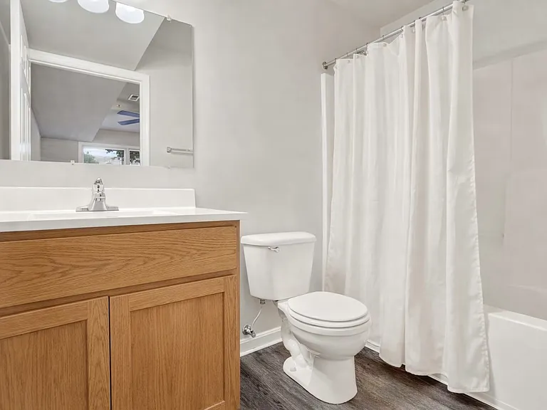Cortland Apts. — Photo 11