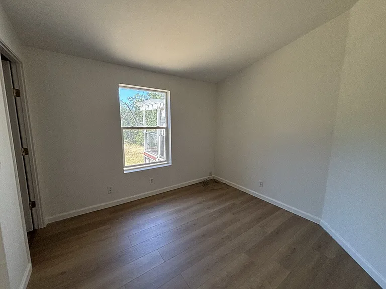 1782 Lotus Rd — Photo 10