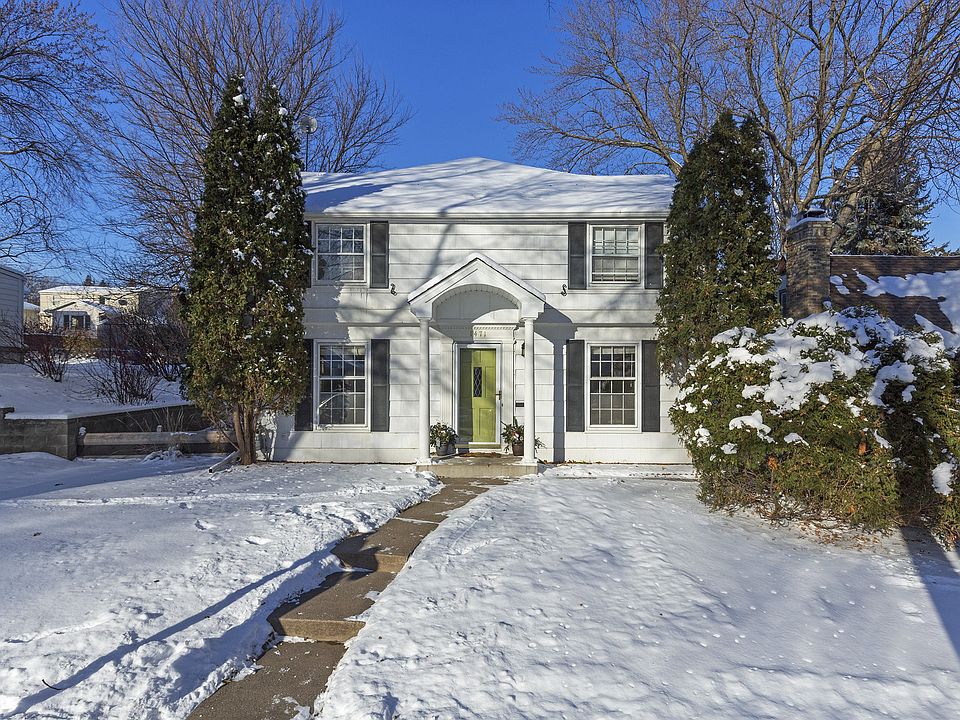 1st image of 1471 Eleanor Ave