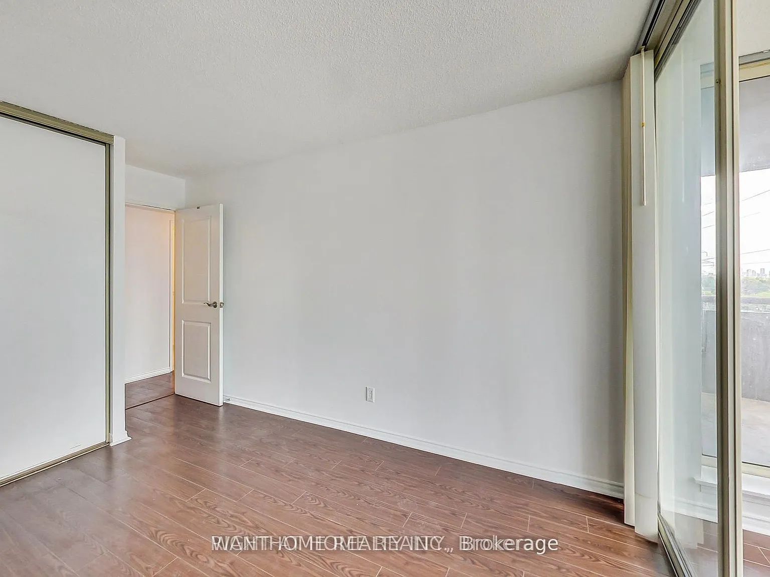 3 bed, $3,100 — Photo 4