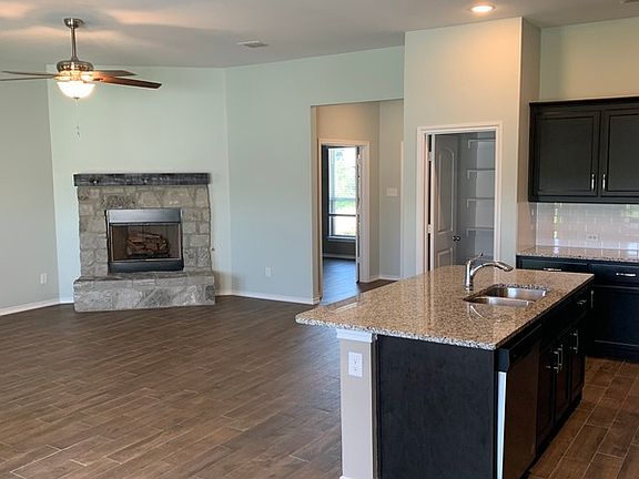 3rd image of 4105 Cerulean Cir