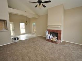 118 Moss Hill Dr, Arlington, TX 76018