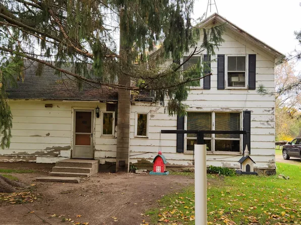 15196 W Almy Rd, Howard City, MI 49329