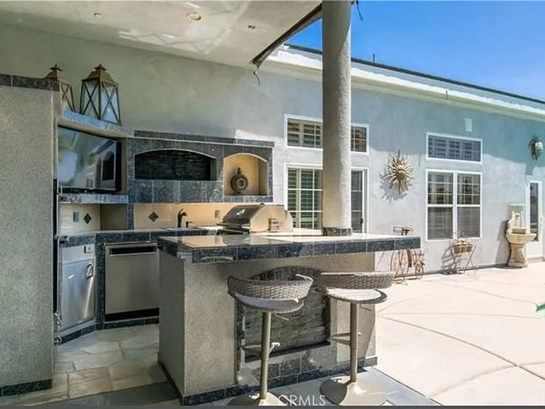 685 Bradbury Dr — Photo 15