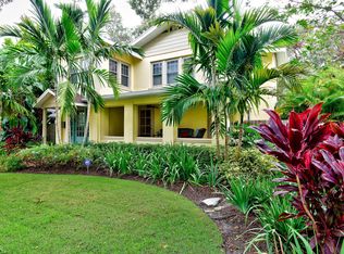 536 18th Ave NE, Saint Petersburg, FL 33704