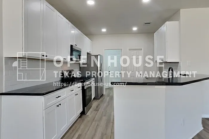 2222 Princess Snow Cir — Photo 4