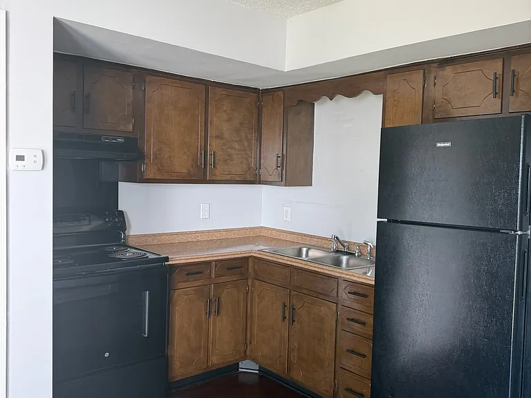 940 31st Ave N #B — Photo 4