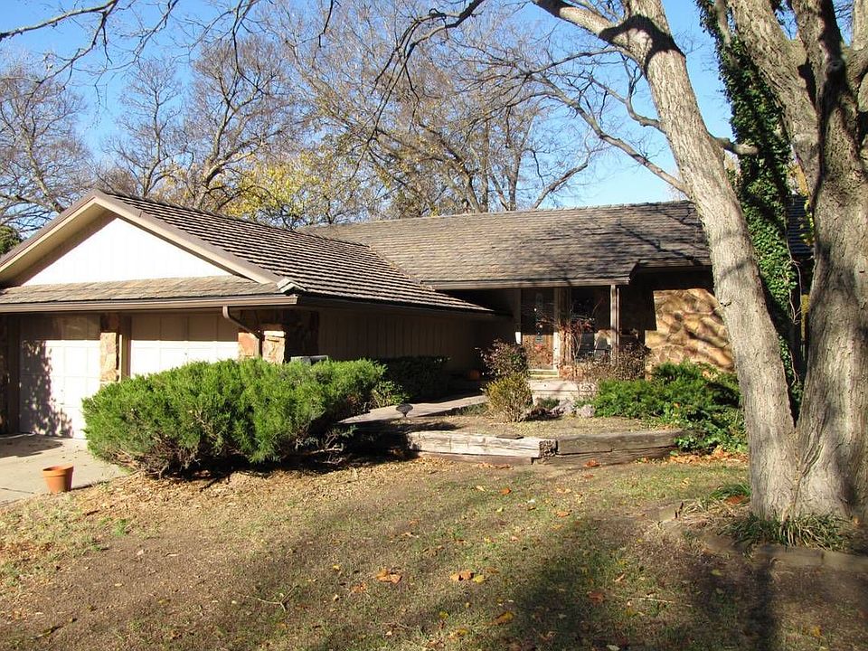 2nd image of 3002 W Cornelison St