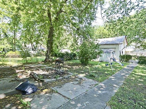 4th image of 314 N Taylor St