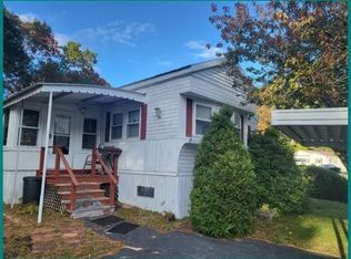 20 Forestdale Dr, Halifax, MA 02338