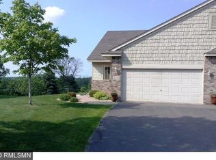 1255 Highridge Ct E, Maplewood, MN 55109