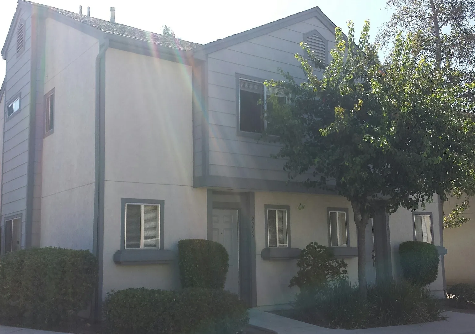 2 Bedroom - 2.5 Bathroom Condo in gated community — Photo 2