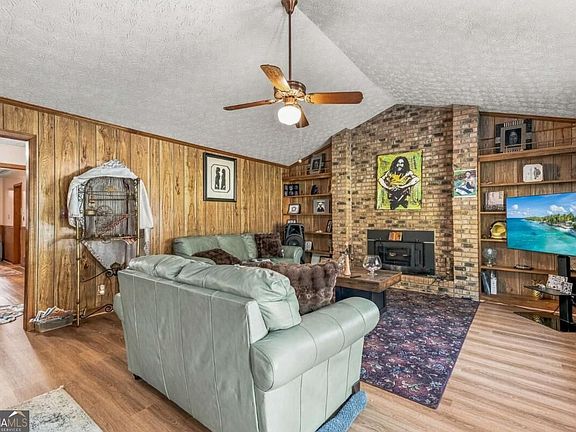 5th image of 191 Murphy Ave