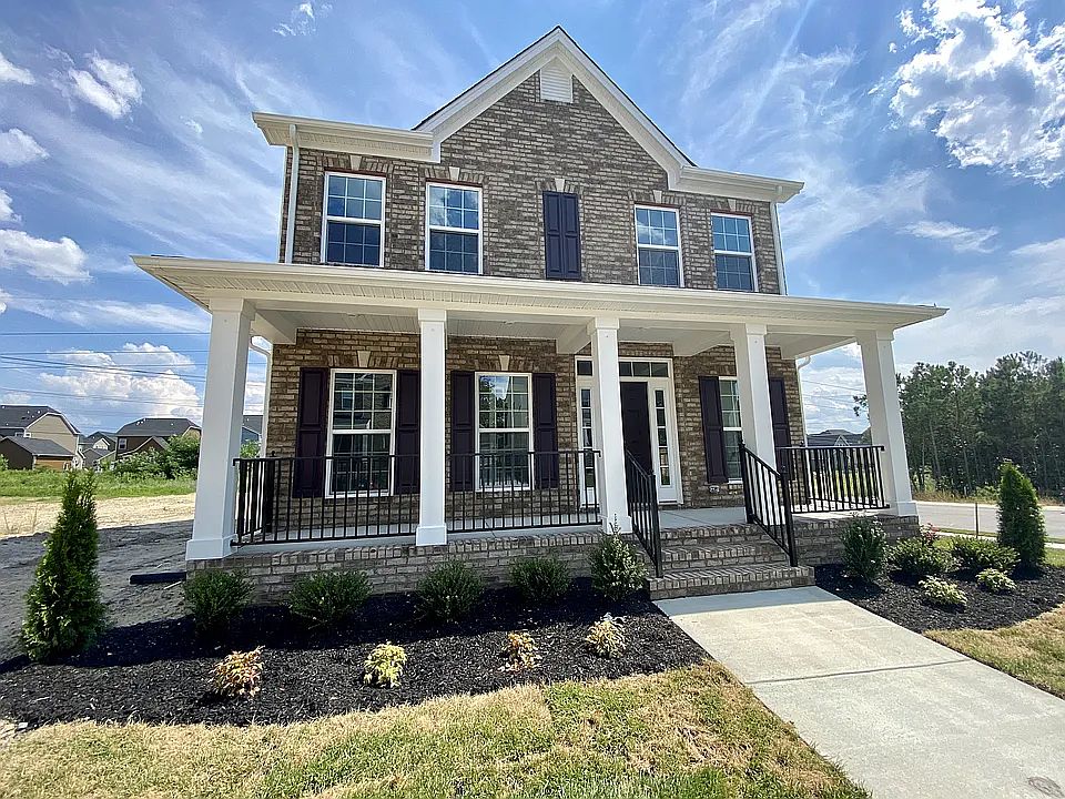 1st image of 4701 Manor Crossing Pl