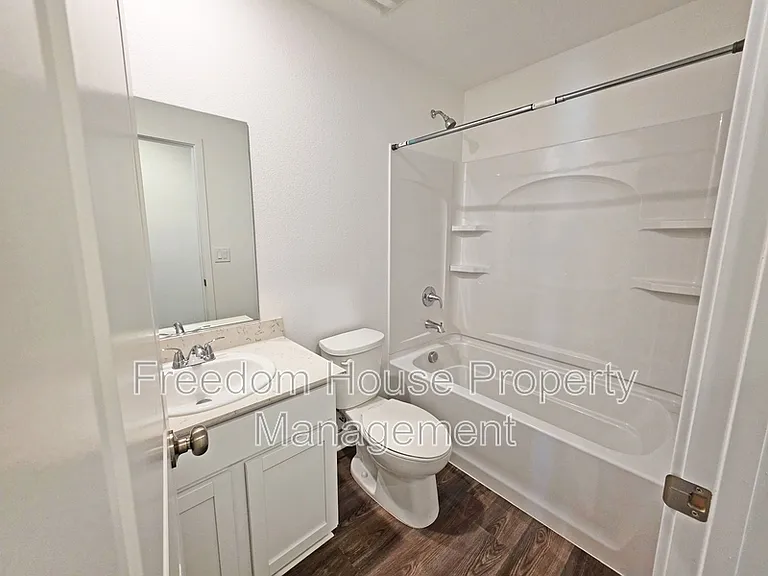 710 E Huyana Wind Dr — Photo 11
