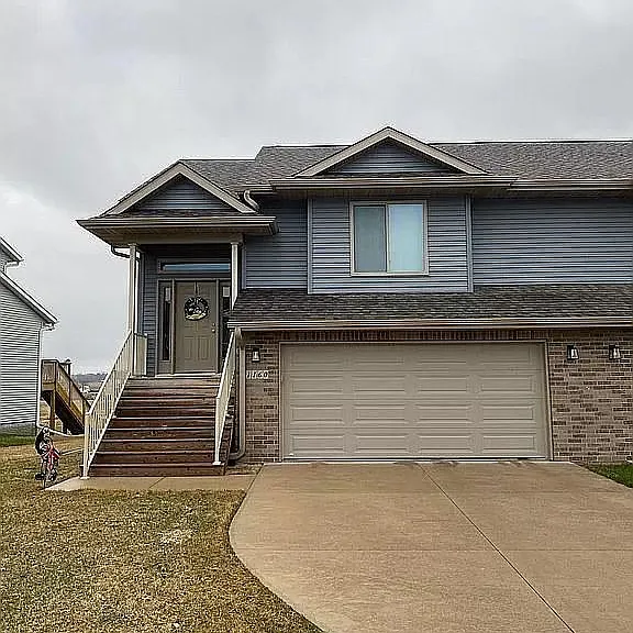 1160 Mary Ln — Photo 1