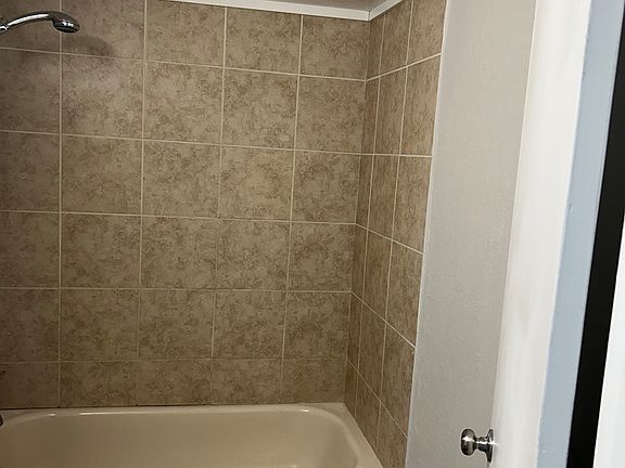 4th image of 316 E Kirby #3