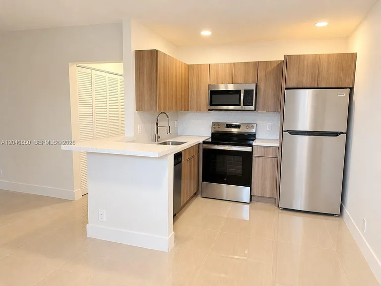 2830 Coral Springs Dr #2830 — Photo 5