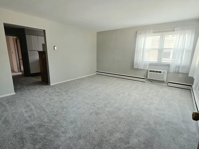 6512 Hamilton Ave #4 — Photo 16