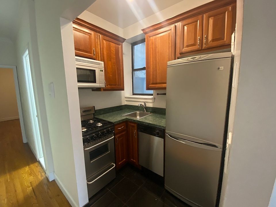 1st image of 235 E 13th St APT 5M