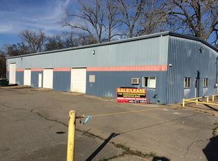 1917 Shannon Rd, Denison, TX 75020