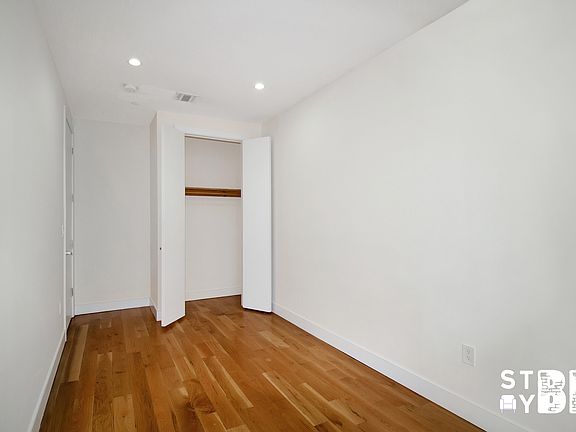 5th image of 526 Kosciusko St #4