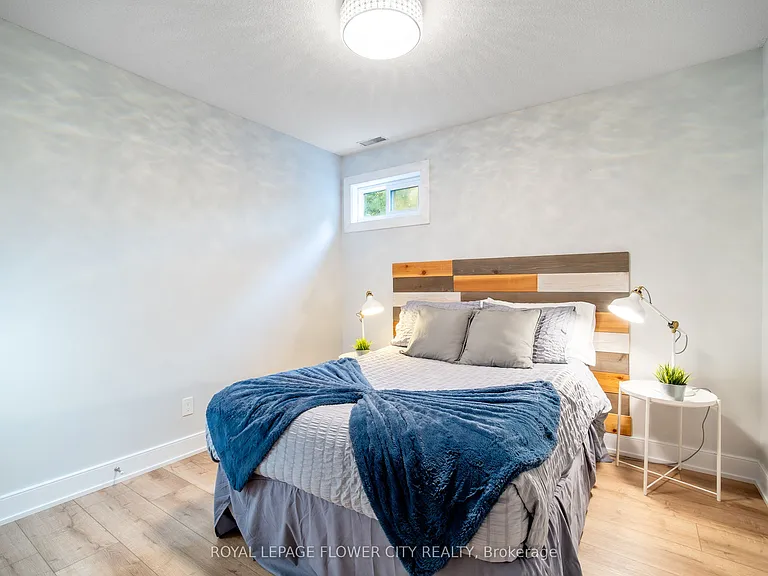 734 Mountain Rd — Photo 29