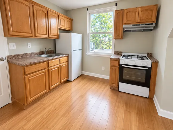 116 Seymour Ave Floor 3, Newark, NJ 07108