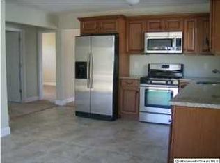 11 Mount Ararat Ln, Toms River, NJ