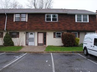 13 La Cascata, Clementon, NJ 08021