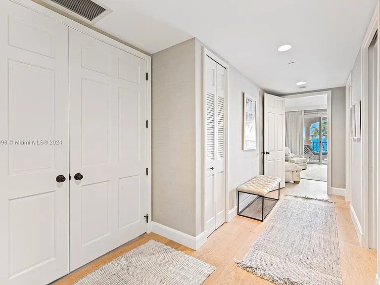 5221 Fisher Island Dr #5221 — Photo 20